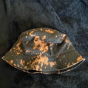 CUSTOM BLACK BUCKET HAT
